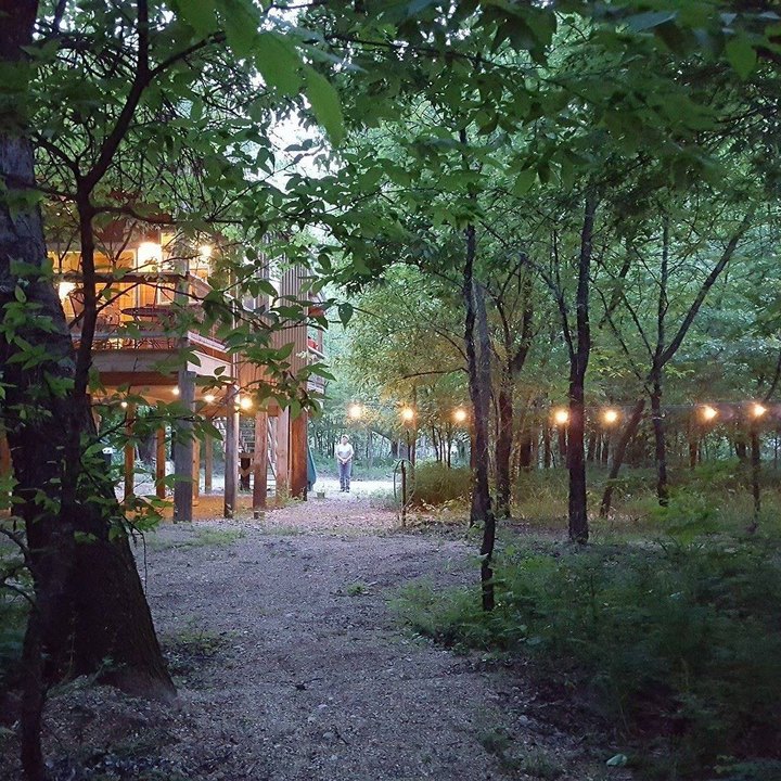 Stay Overnight At Rock Creek Retreat, A Spectacularly Unconventional Treehouse In Oklahoma