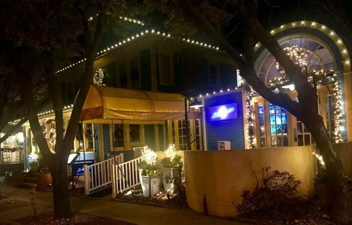 You'll Love Visiting Blue Moon, A Delaware Restaurant Loaded With Local History