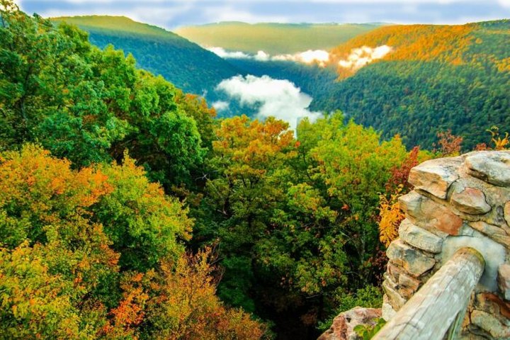 7 Scenic Overlooks To Visit In West Virginia When You Need An Extra Big Dose Of Nature's Beauty