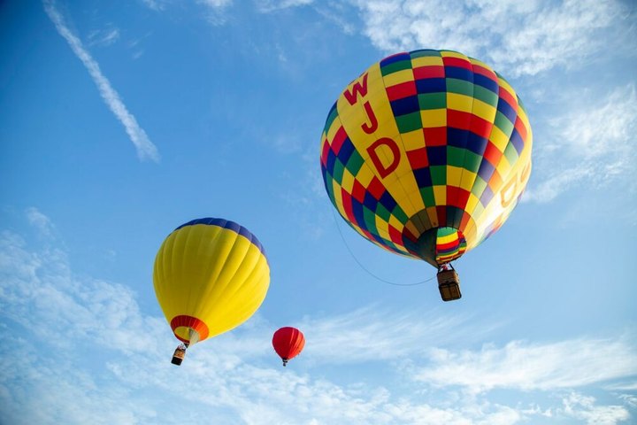 Hot Air Balloons Will Be Soaring At Oklahoma's FireLake Fireflight Balloon Festival
