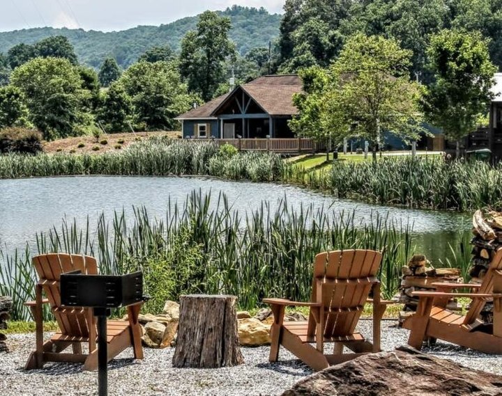 Georgia's Best Kept Camping Secret Is This Lakefront Spot With More Than 140 Glorious Campsites
