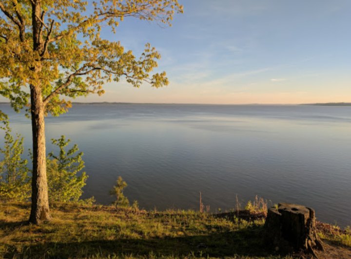 Hop In Your Car And Take Grenada Lake Loop For An Incredible 50-Mile Scenic Drive In Mississippi