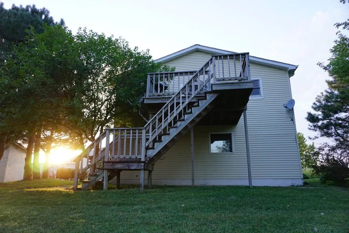 Forget The Resorts, Rent This Charming Waterfront Cottage Airbnb In Nebraska Instead