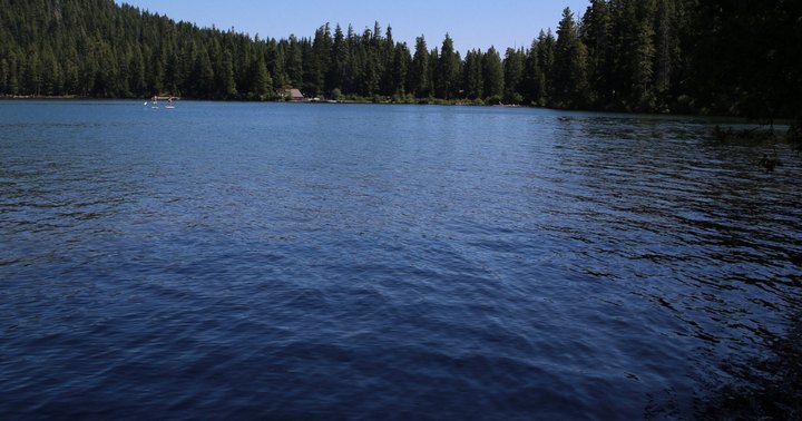 The Best Kayaking Lake In Oregon Is One You May Never Have Heard Of