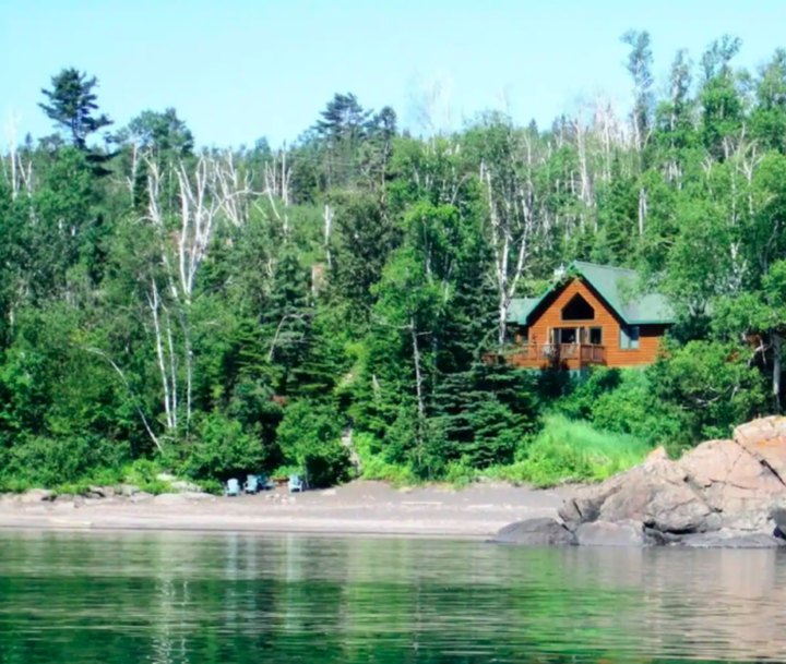 7 Lakefront Cabins On Lake Superior For A Fun-Filled Getaway In Minnesota