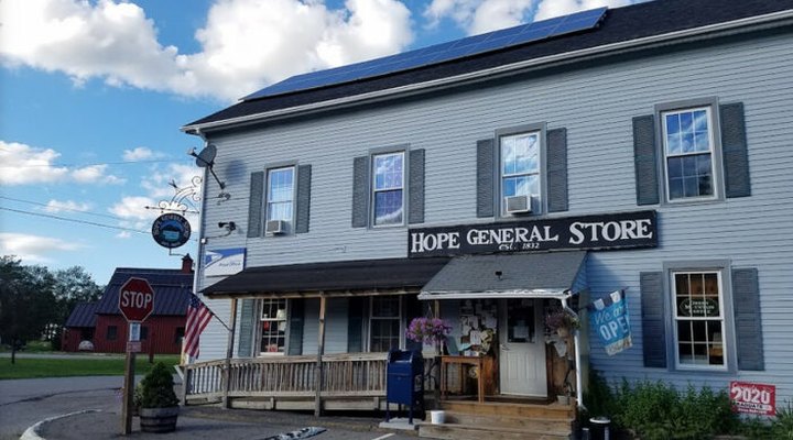 A Trip To One Of The Oldest General Stores In Maine Is Like Stepping Back In Time
