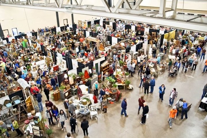8 Amazing Flea Markets In Minnesota You Absolutely Have To Visit
