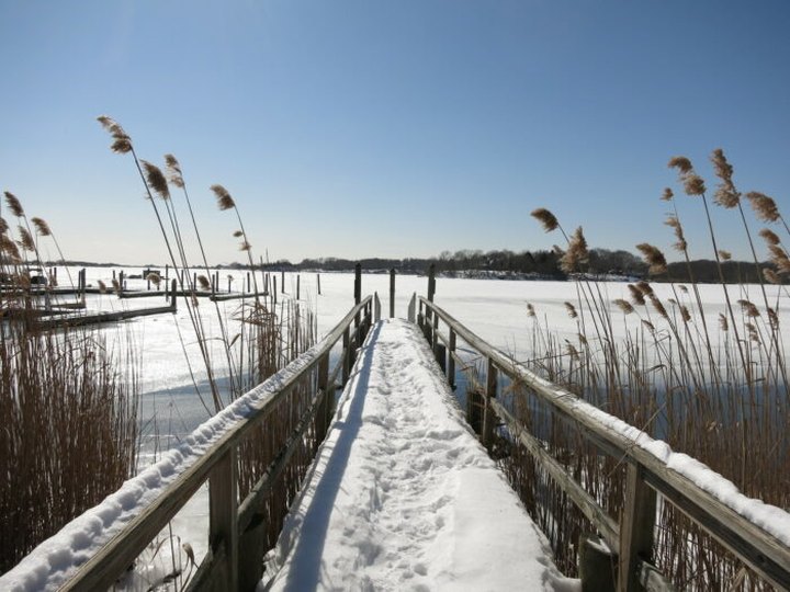 Prepare Yourself For Polar Temperature Swings This Winter In Rhode Island, According To The Farmers Almanac