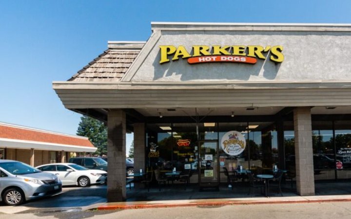 The Fully-Loaded Hot Dogs From Parker's Are Some Of The Best In Northern California