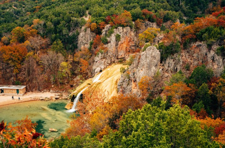 When And Where To Expect Oklahoma's Fall Foliage To Peak This Year