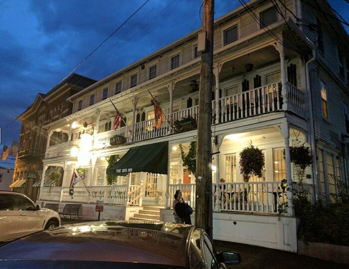 The Historic Tilton Inn In New Hampshire Is Notoriously Haunted And We Dare You To Spend The Night