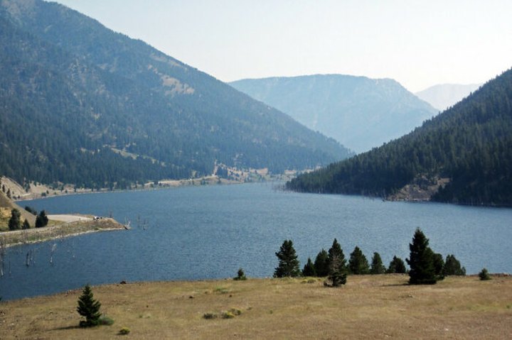 Hike Cabin Creek Trail To Discover A Lake That Shouldn’t Exist In Montana