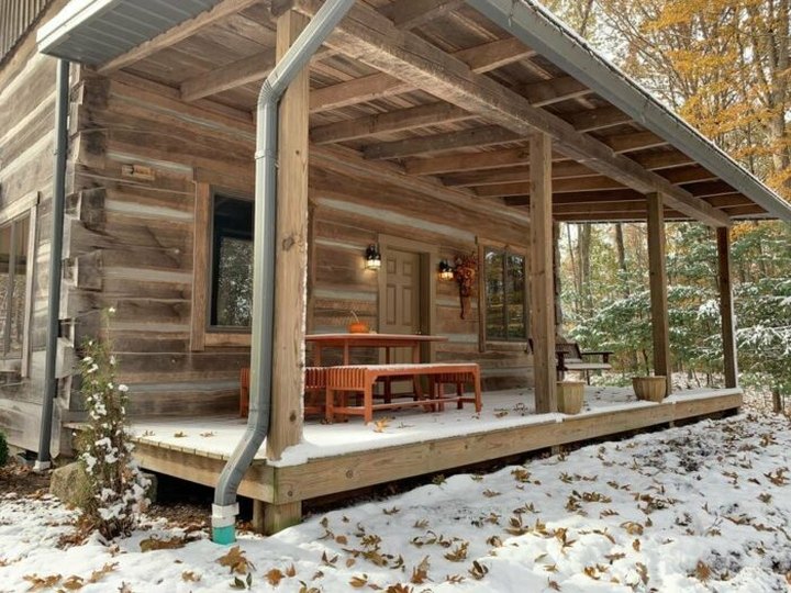 You'll Find A Luxury Glamping Experience At Antler Log Cabins In Indiana - It's Ideal For Winter Snuggles And Relaxation