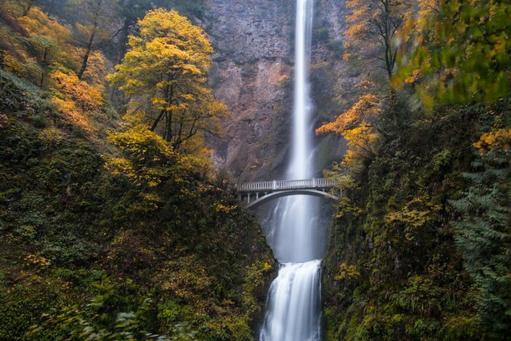 See The Tallest Waterfall In Oregon At The Columbia River Gorge