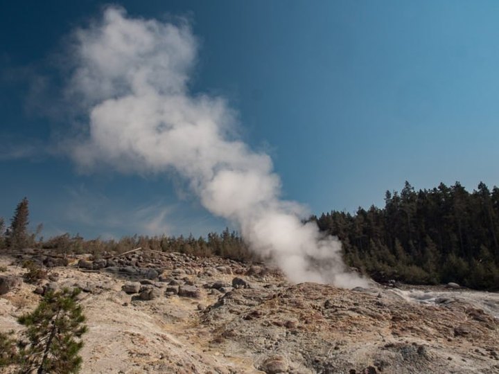 Wyoming's Yellowstone National Park Has A Surprisingly Dark And Deadly History