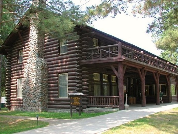 There's A Breathtaking Hotel Tucked Away Inside Of This Minnesota State Park