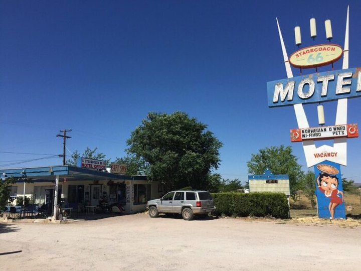 Almost All Of The Rooms Have A Different Theme At This Quirky Route 66 Motel In Arizona