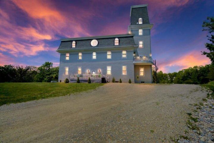 This Unique Wisconsin Vacation Rental Is Also An Observatory So You Can Stargaze During Your Stay