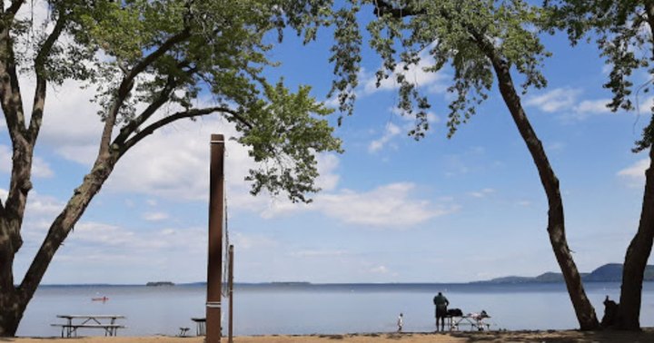 Day Trips To These 4 Pristine Vermont Beaches On Lake Champlain Belong On Your Bucket List