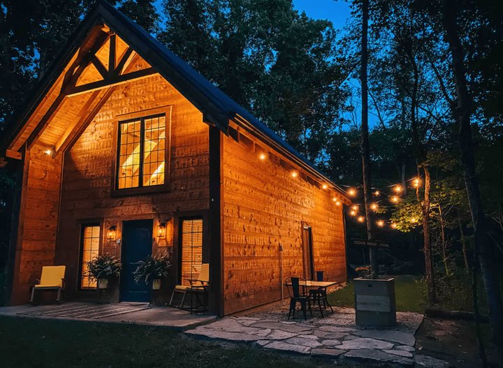 Go Completely Off The Grid When You Stay At This Charming Cabin In The Woods In Ohio