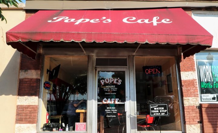 This Tiny Cafe In Tennessee Is Hidden In The Hills And Has Everything Your Heart Desires