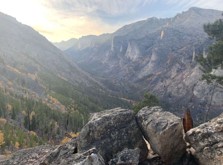 Take A Hike To A Montana Overlook That’s Like A Miniature Grand Canyon