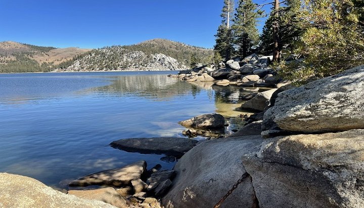 Nevada’s Chimney Beach Trail Leads To A Magnificent Hidden Oasis