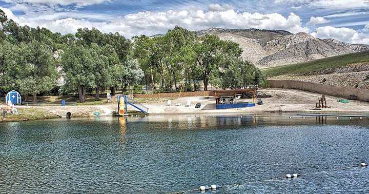 The Natural Swimming Hole In Nevada That Will Take You Back To The Good Ole Days