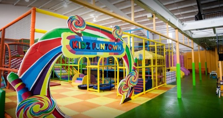 The Massive Indoor Playground In Oklahoma With Endless Places To Play