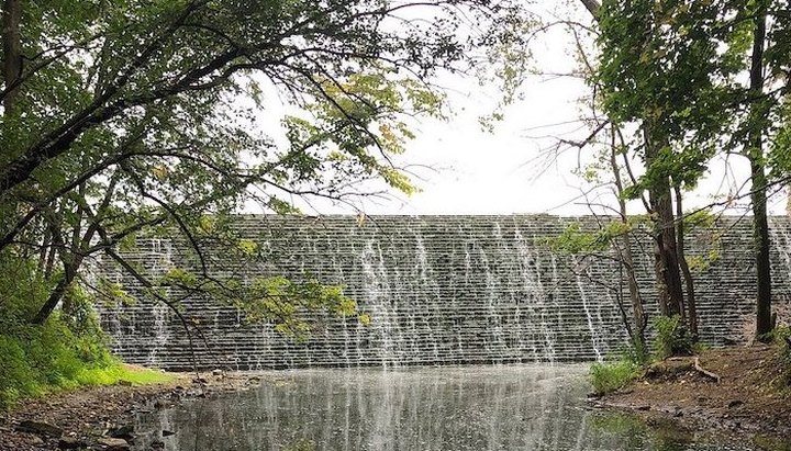 This Tiered Waterfall And Swimming Hole In Iowa Must Be On Your Bucket List