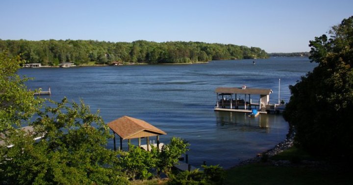 13 Gorgeous Virginia Lakes That Are Demanding Your Attention This Summer