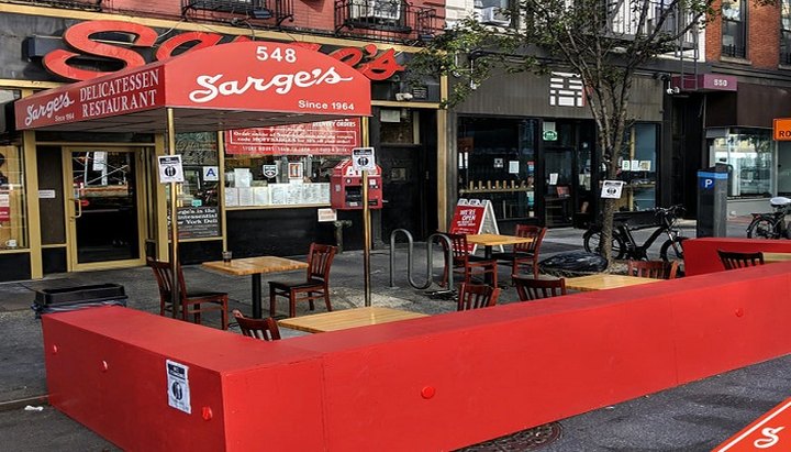 The Old-World Diner In New York Where You’ll Find All Sorts Of Hearty Eats