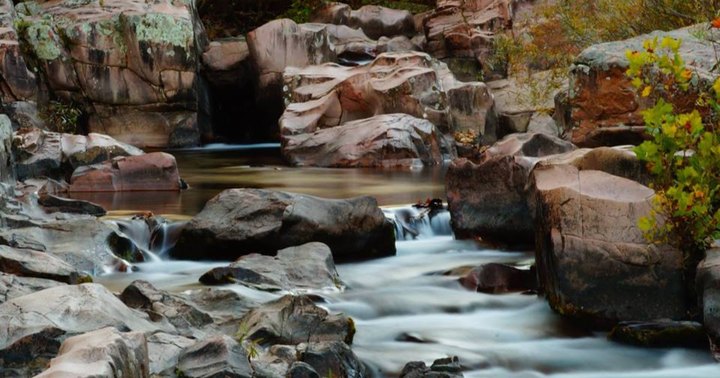The Natural Swimming Hole In Missouri That Will Take You Back To The Good Ole Days