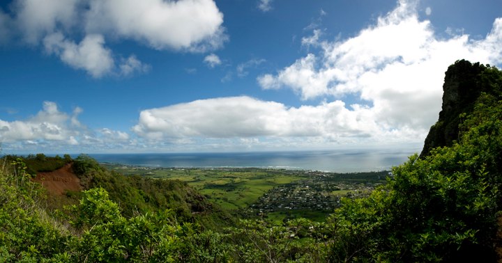 11 Incredible Hikes Under 5 Miles Everyone In Hawaii Should Take
