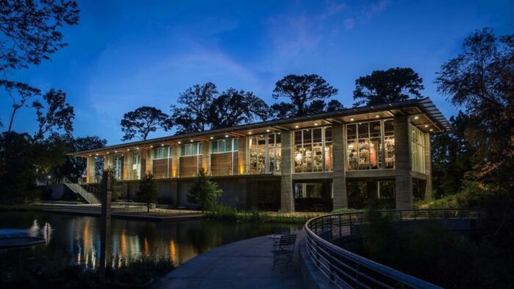 This Glass Treehouse Overlooking Buffalo Bayou Just Might Be The Most Beautiful Restaurant In Texas