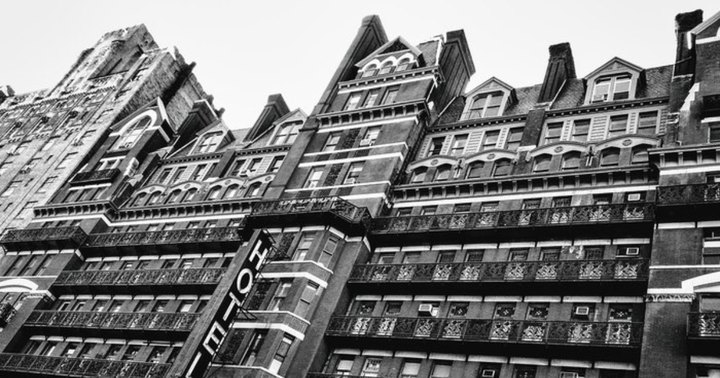 Stay Overnight In A 100-Year-Old Hotel That's Said To Be Haunted At The Chelsea Hotel In New York