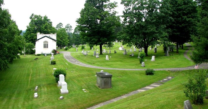 One Of The Most Haunted Cemeteries In Vermont Is Also The Most Beautiful 