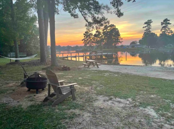 3 Waterfront Cottages To Stay In For A Picture Perfect Lake Marion Getaway In South Carolina