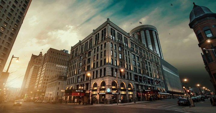 Stay Overnight At The Pfister In Wisconsin, An 1893 Hotel That's Said To Be Haunted