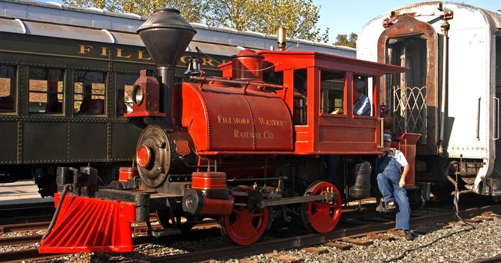 7 Epic Train Rides In Southern California That Will Give You An Unforgettable Experience