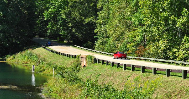 The 23-Mile Scenic Drive In Virginia You Will Want To Take As Soon As You Can