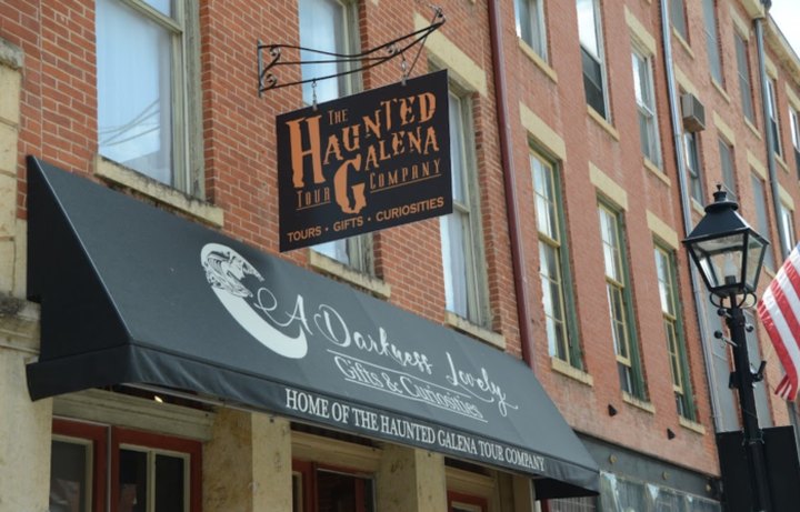 Take A Ghost Walk Through Historic Galena Illinois, Then Dine At The Haunted DeSoto House Hotel