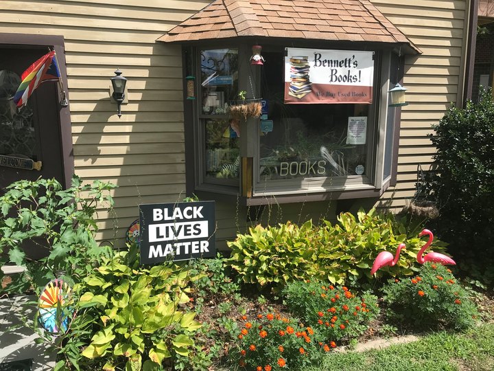 Bennett's Books Is An Adorable Used Bookstore In Connecticut That Is Like Something From A Dream