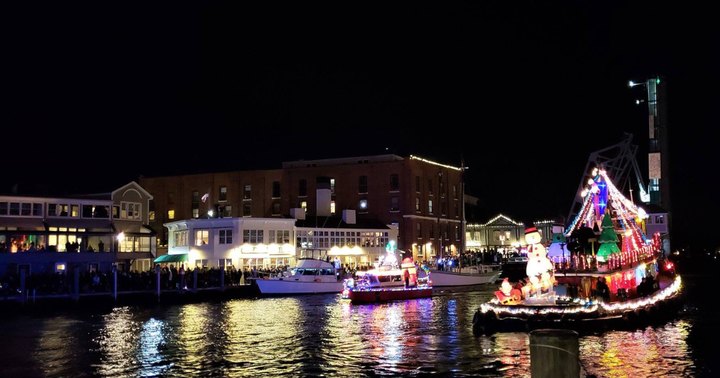 At Christmastime, Mystic, Connecticut Has The Most Enchanting Main Street In The Country