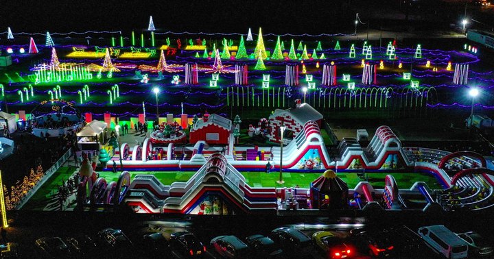 3 Drive-Thru Christmas Lights Displays In Arizona The Whole Family Can Enjoy
