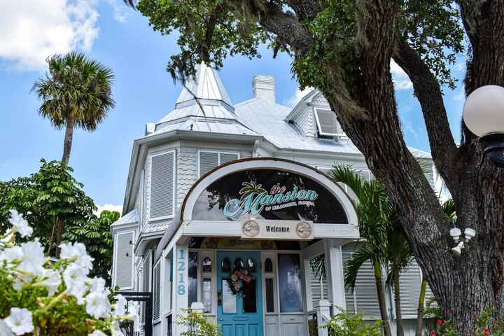 You'll Love Visiting The Mansion, A Florida Restaurant Loaded With Local History