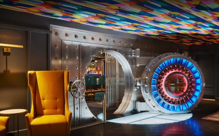 This Underground Bar In Oklahoma Is Like No Other Place You've Ever Seen