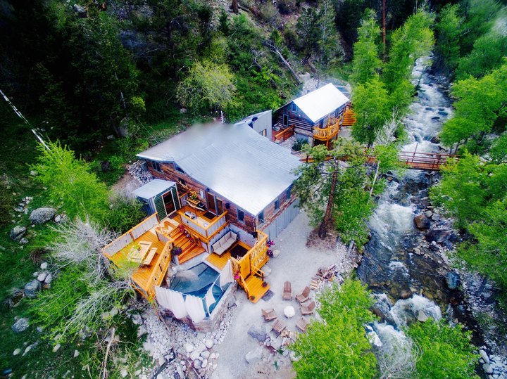 Watching Snow Fall From This One Hot Spring Resort In Colorado Is Basically Heaven