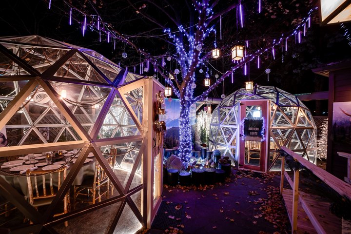 Sip A Hot Drink In A Life-Sized Snow Globe At This Michigan Restaurant This Winter