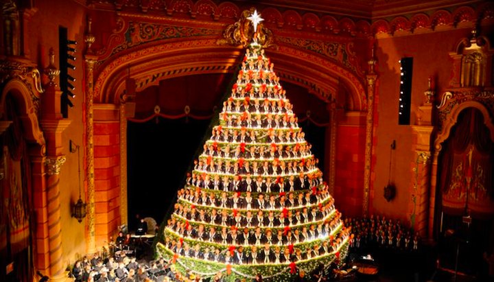 Delight In A 67-Foot Singing Christmas Tree During This Epic Holiday Festival At A Beloved Michigan Theater